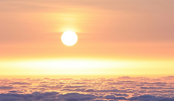 Here comes the sun: Vivamus and Stephen Dodgson